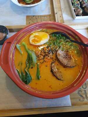 ‪zutto Suki Ramen‬