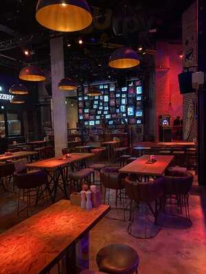 ‪atlantis Wave House‬