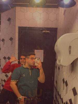 ‪freddy’s Restro Café‬