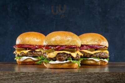 ‪gorilla Burgers - Al Raffa‬