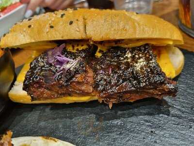 Famous Dave's Bar-b-que