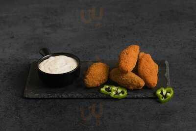 The Underdog - Al Warqa