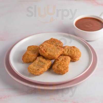 ‪fries Before Guys - Sharjah‬