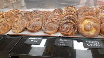 ‪munich Finest Bakery‬