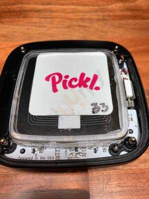 ‪pickl, Time Out Market‬