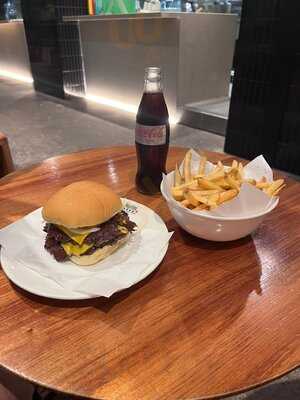 ‪pickl, Time Out Market‬