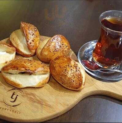 ‪tj Bakery & Deli‬