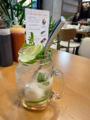 ‪vietnamese Foodies‬