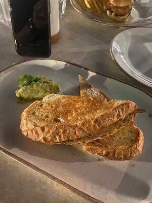 ‪heal Restaurant‬