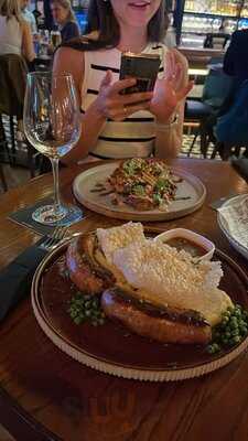 ‪goose Island Tap House‬