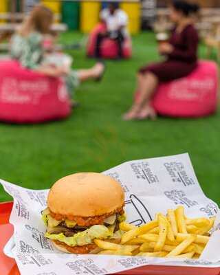 ‪caddy Shack Drive In‬