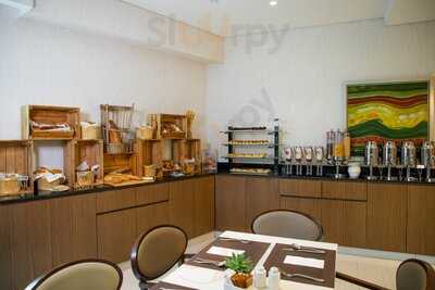 ‪monarch Coffee Shop‬