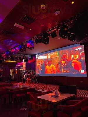 ‪revel Haus Restro Pub‬