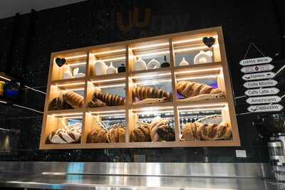 ‪captain's Table Coffee Shop‬