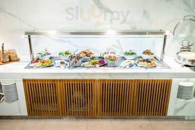 ‪captain's Table Coffee Shop‬