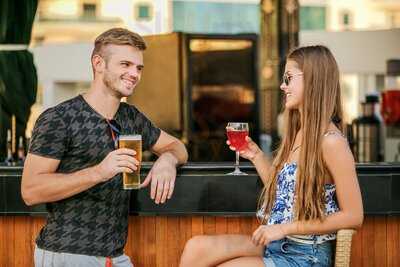 ‪skybar On 10 Poolbar‬