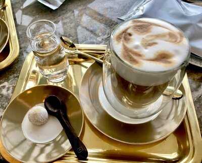 ‪the Lounge At Address Beach Resort‬