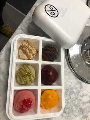 ‪cento % Gelato‬