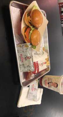 ‪czn Burak Burger‬
