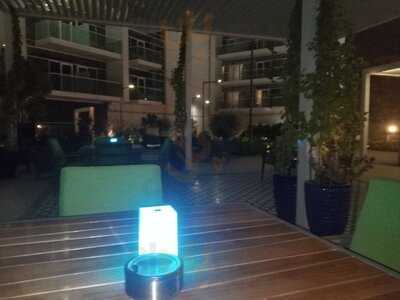 ‪the Hills Pool Deck‬