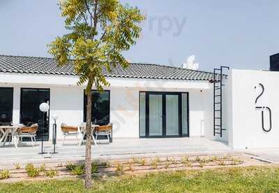 ‪cafe Two Point Oh‬