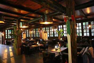 ‪piccolo Mondo View‬