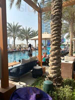 ‪village Bistro‬