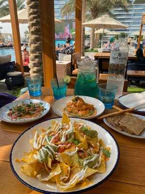 ‪village Bistro‬