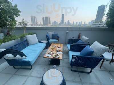 ‪village Bistro‬