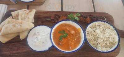 ‪village Bistro‬