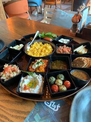 Tete Restaurant And Café