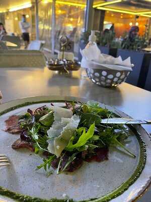 Tete Restaurant And Café