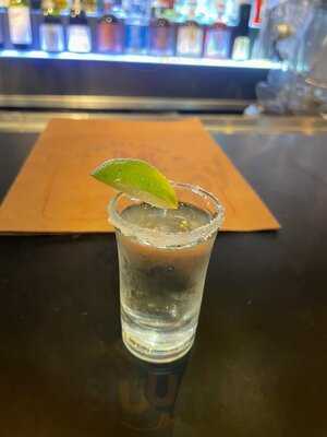 ‪mezzanine Bar & Kitchen‬