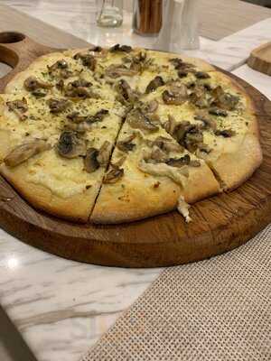 ‪elli's Kosher Kitchen‬