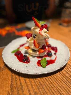 ‪hunter & Barrel Emirates Hills‬