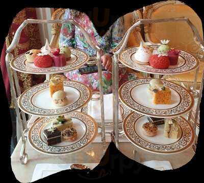 ‪blüthner Hall‬