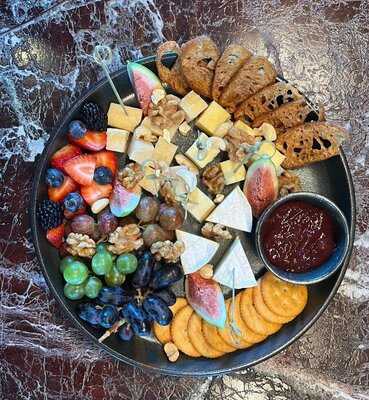 ‪hudson Tavern Dubai‬