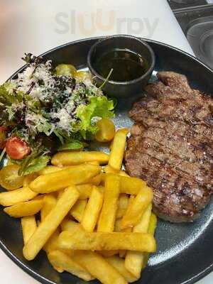 ‪hudson Tavern Dubai‬