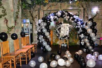 ‪rainforest Cafe‬