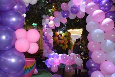 ‪rainforest Cafe‬