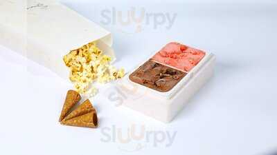 جيلاتي ساموئيل الحرفية - بوظة إيطالية