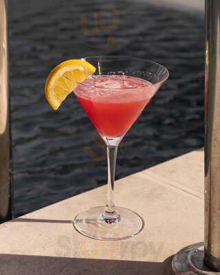 ‪the Hills Pool Bar & Lounge‬