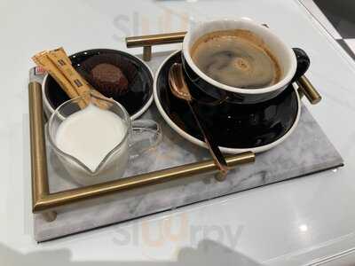 ‪see's Candies And Cafe‬