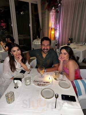 ‪piatti By The Beach‬