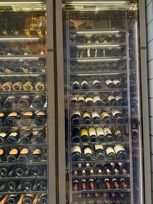 ‪piatti By The Beach‬