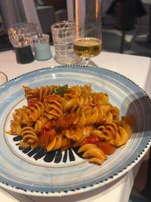 ‪piatti By The Beach‬