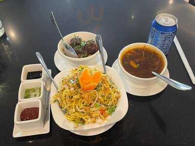 ‪golden Eats Multicuisine Restaurant‬