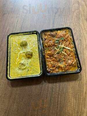 ‪golden Eats Multicuisine Restaurant‬