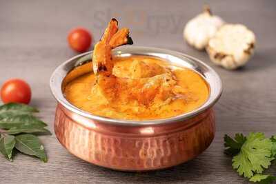 ‪golden Eats Multicuisine Restaurant‬