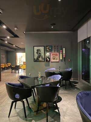 ‪pavilion Sports Lounge‬